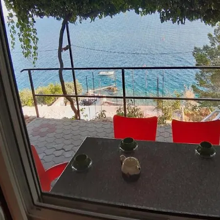 Sara Apartment Omiš