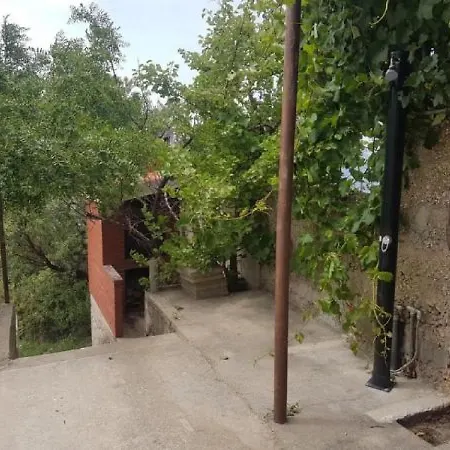 Sara * Omiš